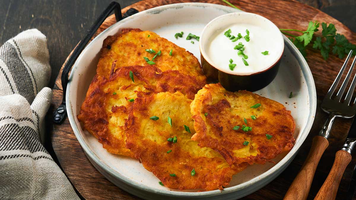 Crispy Potato Pancakes Recipe (Classic Slavic Pancakes)